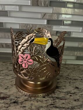 Bath & Body Works Tropical Toucan Pedestal 3-Wick Candle Holder floral birds
